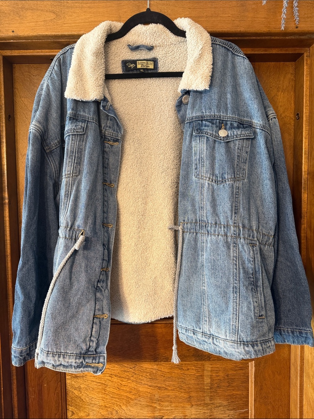 Light Blue Sherpa-Lined Denim Jacket with Drawstring Waist